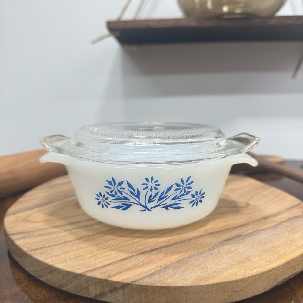 Vintage anchor hocking fire king blue